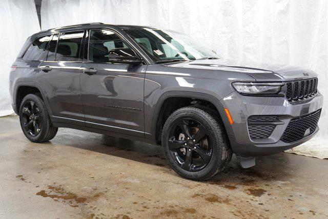 used 2023 Jeep Grand Cherokee car, priced at $36,000