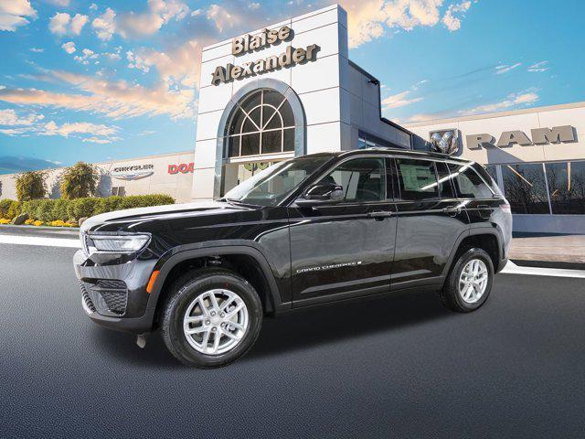 new 2025 Jeep Grand Cherokee car, priced at $40,159