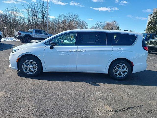 new 2024 Chrysler Pacifica car, priced at $44,834