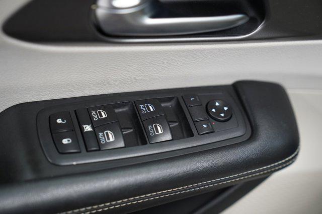 used 2020 Chrysler Pacifica car, priced at $20,500