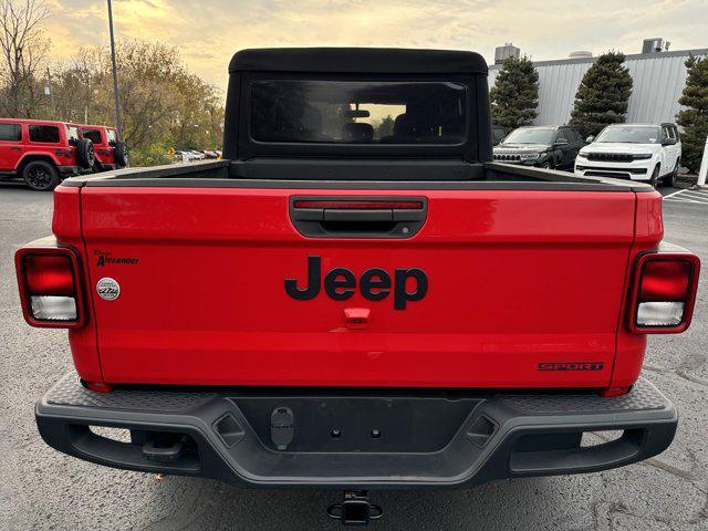 used 2020 Jeep Gladiator car, priced at $27,077