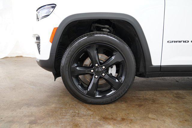 used 2024 Jeep Grand Cherokee car, priced at $35,000