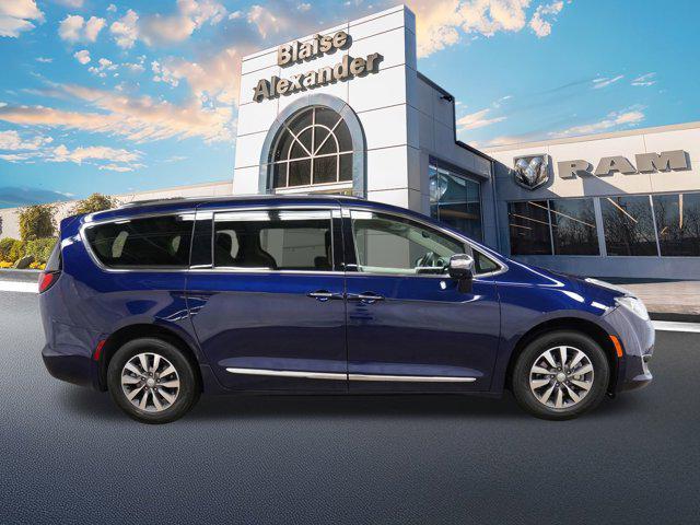 used 2020 Chrysler Pacifica Hybrid car, priced at $35,000