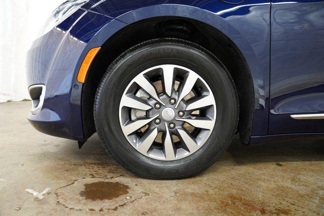 used 2020 Chrysler Pacifica Hybrid car, priced at $35,000
