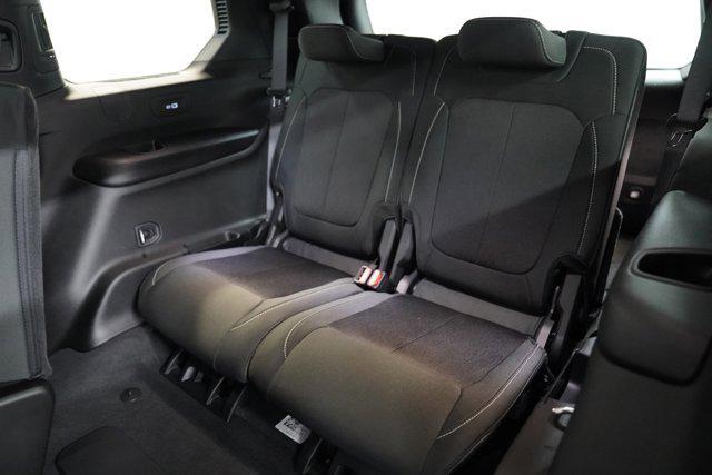 new 2025 Jeep Grand Cherokee L car, priced at $43,694