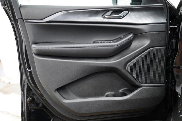 new 2025 Jeep Grand Cherokee L car, priced at $43,694