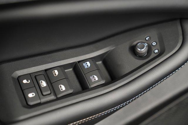 new 2025 Jeep Grand Cherokee L car, priced at $43,694