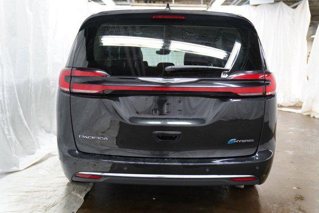used 2023 Chrysler Pacifica Hybrid car, priced at $27,000