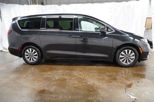 used 2023 Chrysler Pacifica Hybrid car, priced at $27,000