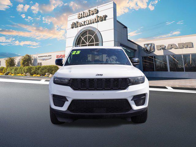 used 2024 Jeep Grand Cherokee car, priced at $29,000