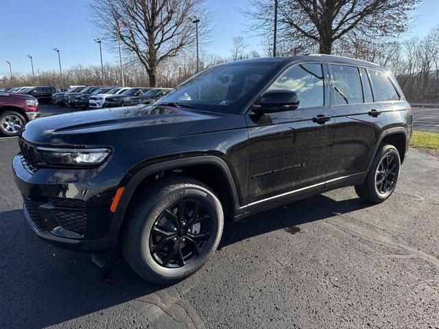 new 2025 Jeep Grand Cherokee car, priced at $43,530