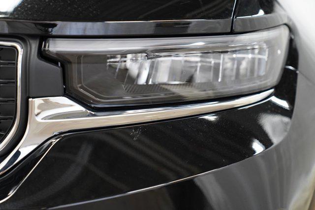 new 2025 Jeep Grand Cherokee car, priced at $41,137