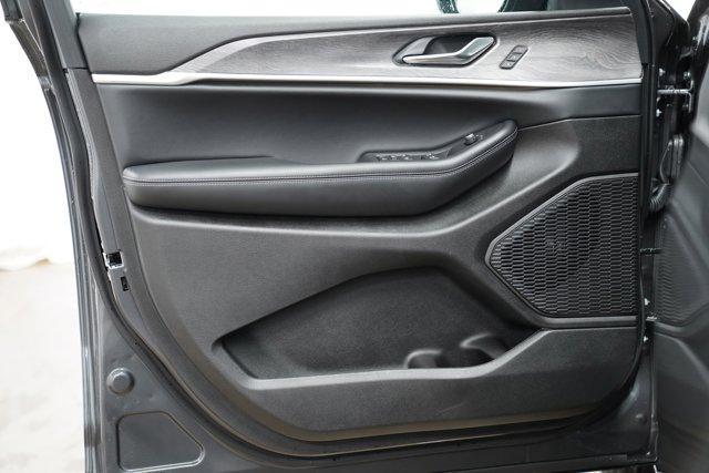 new 2025 Jeep Grand Cherokee L car, priced at $50,441