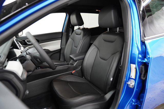 new 2025 Jeep Compass car, priced at $40,448