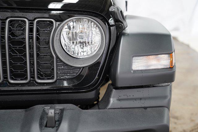 new 2025 Jeep Wrangler car, priced at $45,702