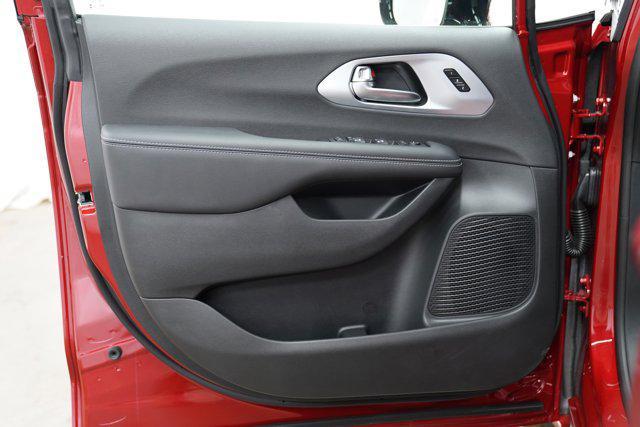 new 2026 Chrysler Pacifica car, priced at $46,890