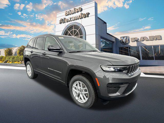 new 2025 Jeep Grand Cherokee car, priced at $38,925