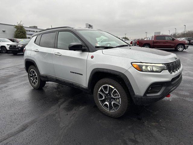 new 2025 Jeep Compass car, priced at $38,935