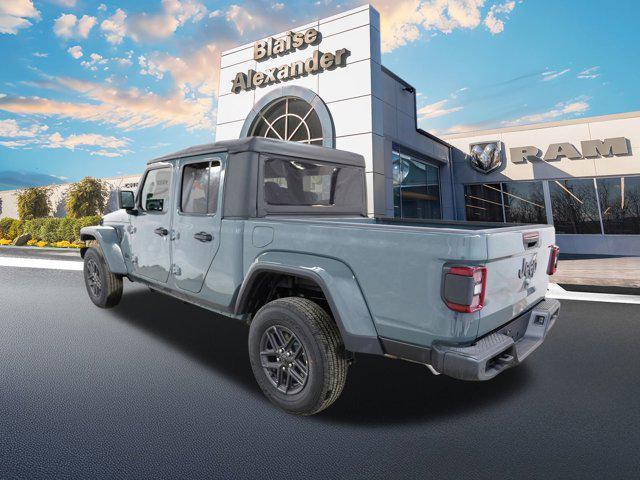 new 2025 Jeep Gladiator car, priced at $43,480