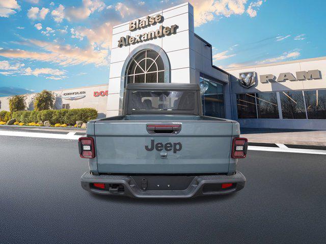 new 2025 Jeep Gladiator car, priced at $43,480