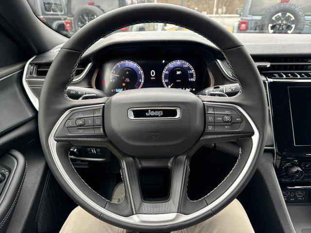 new 2025 Jeep Grand Cherokee car, priced at $40,470