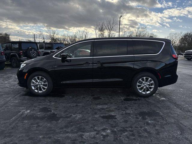 new 2025 Chrysler Pacifica car, priced at $46,315