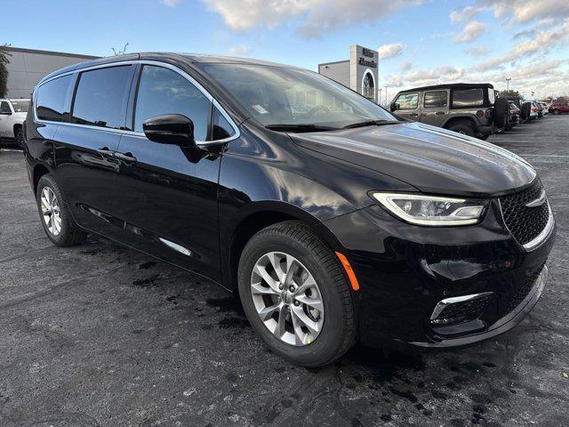 new 2025 Chrysler Pacifica car, priced at $46,315