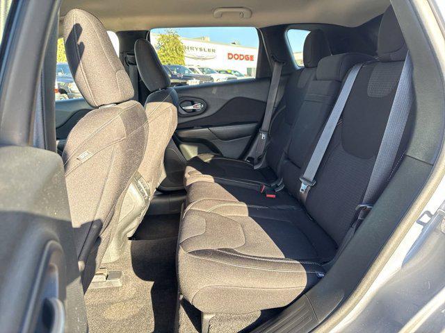 used 2015 Jeep Cherokee car