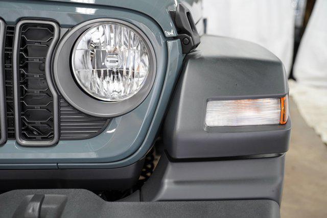 new 2025 Jeep Wrangler car, priced at $44,462