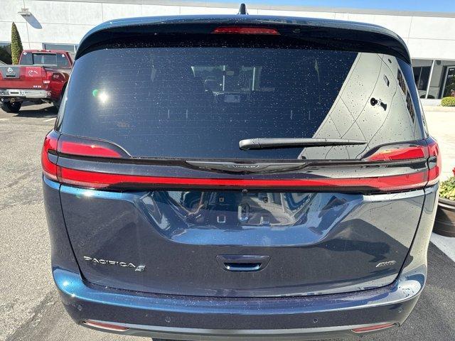 new 2024 Chrysler Pacifica car, priced at $43,117