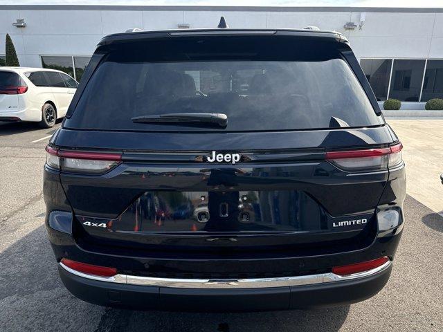 new 2024 Jeep Grand Cherokee car, priced at $48,548