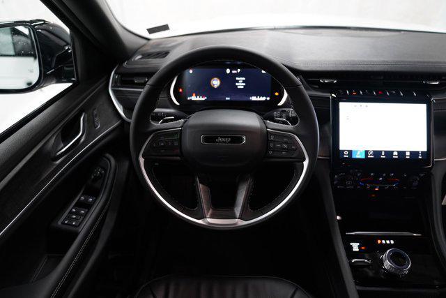 new 2025 Jeep Grand Cherokee car, priced at $51,015