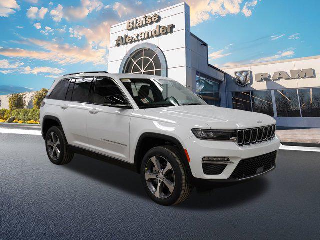 new 2025 Jeep Grand Cherokee car, priced at $51,015