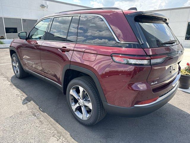 new 2024 Jeep Grand Cherokee car, priced at $46,360