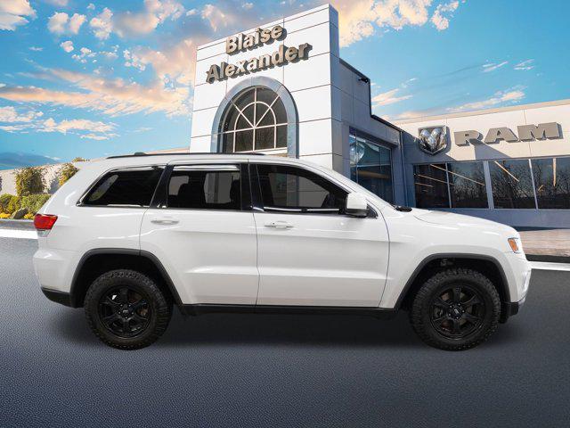 used 2016 Jeep Grand Cherokee car, priced at $14,000