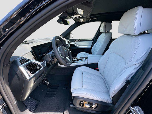 new 2026 BMW X7 car, priced at $101,675