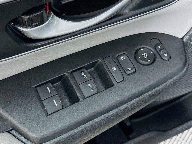 used 2021 Honda CR-V car, priced at $31,000