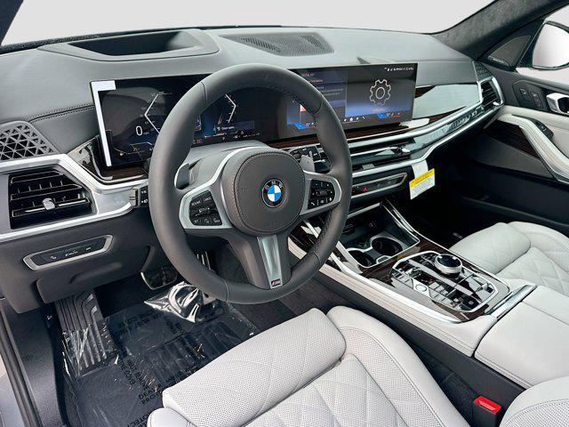 new 2026 BMW X7 car, priced at $101,765