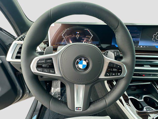 new 2026 BMW X7 car, priced at $101,765