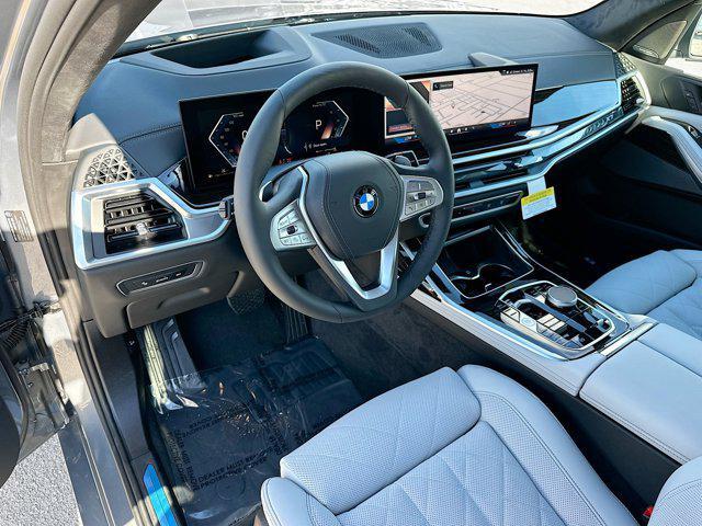 new 2025 BMW X7 car, priced at $99,545