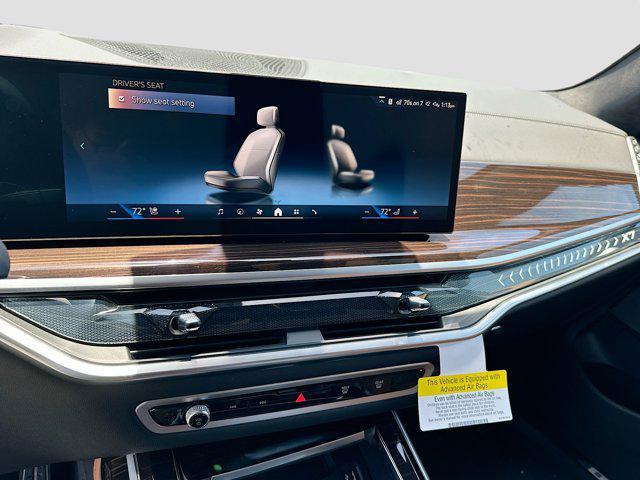 new 2026 BMW X7 car, priced at $106,085