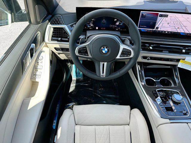 new 2025 BMW X7 car, priced at $118,025