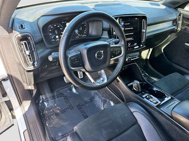 used 2019 Volvo XC40 car, priced at $20,400