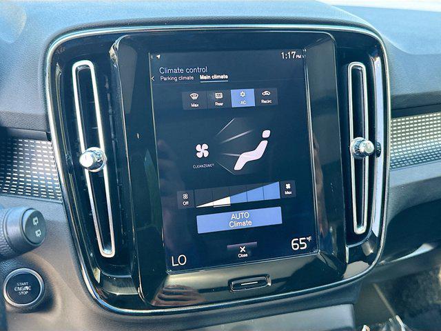 used 2019 Volvo XC40 car, priced at $20,400