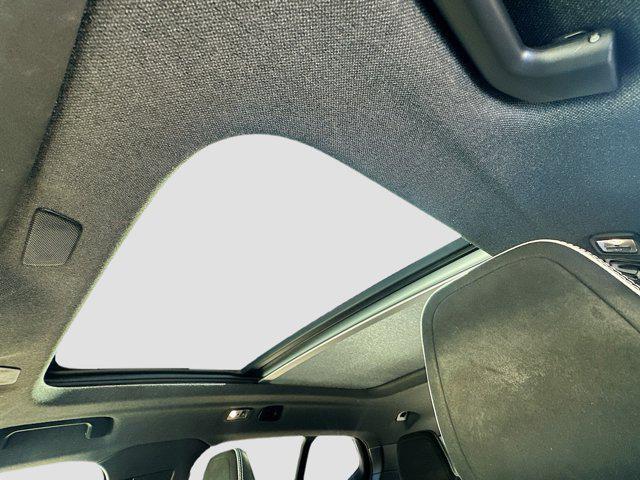 used 2019 Volvo XC40 car, priced at $20,400