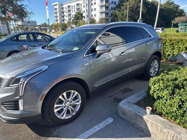 used 2022 Cadillac XT5 car, priced at $27,527