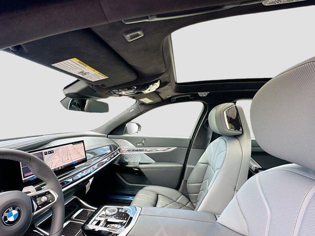 new 2025 BMW 760 car, priced at $145,975