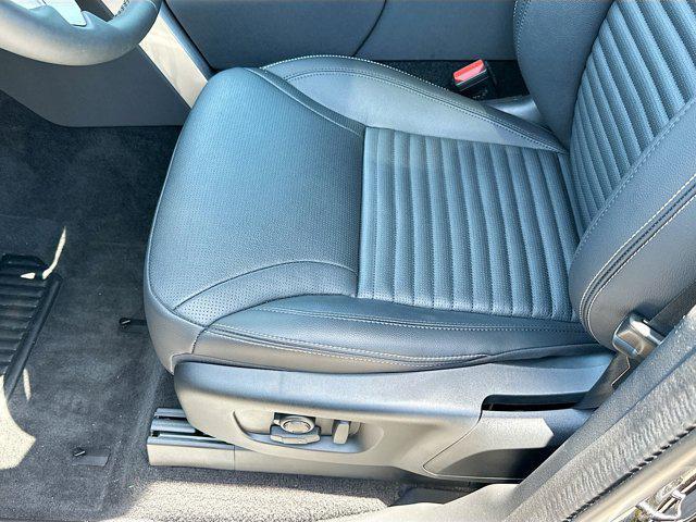 used 2024 Land Rover Discovery car, priced at $54,500