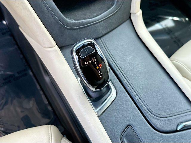 used 2019 Cadillac XT5 car, priced at $21,000