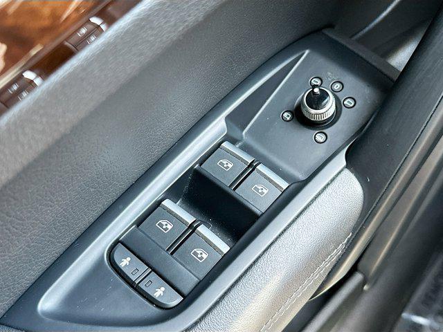used 2019 Audi Q5 car, priced at $20,000